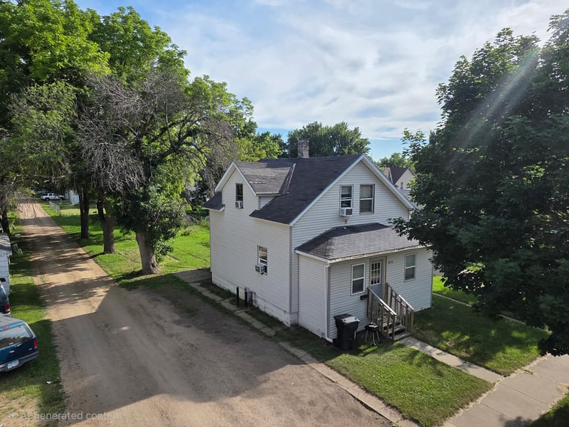 1019 Paulson Ave, Worthington, MN 56187