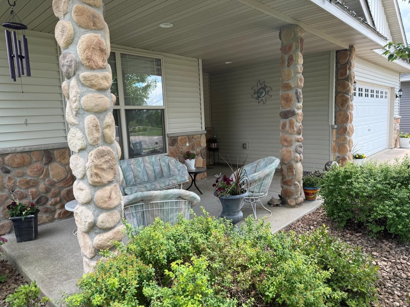 5326 Sand Bunker St, Saint Cloud, MN 56304