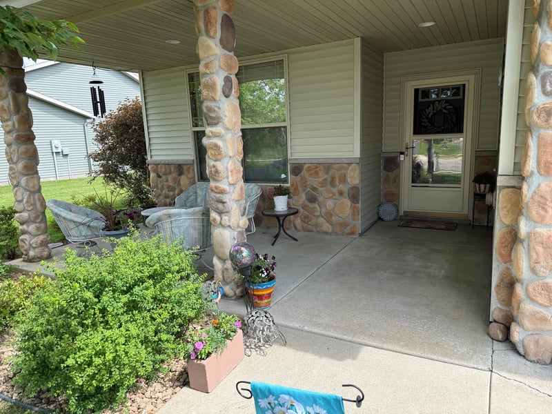 5326 Sand Bunker St, Saint Cloud, MN 56304