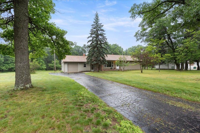6256 Clearwater Rd, Baxter, MN 56425