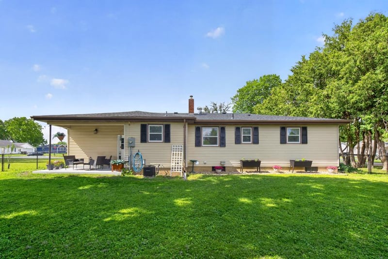 416 Smith St, Spring Valley, MN 55975