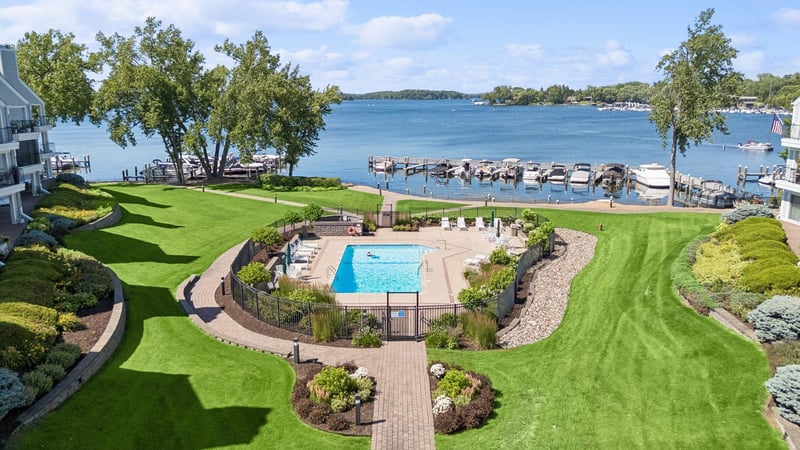 603 Lake St #215, Excelsior, MN 55331