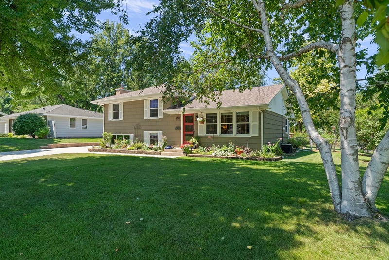 11308 France Ave S, Bloomington, MN 55431