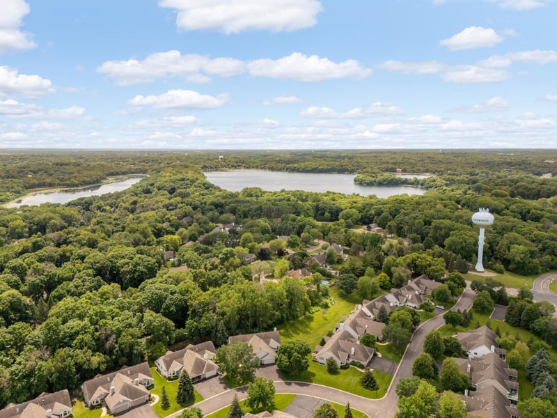 19460 Waterford Ct, Excelsior, MN 55331