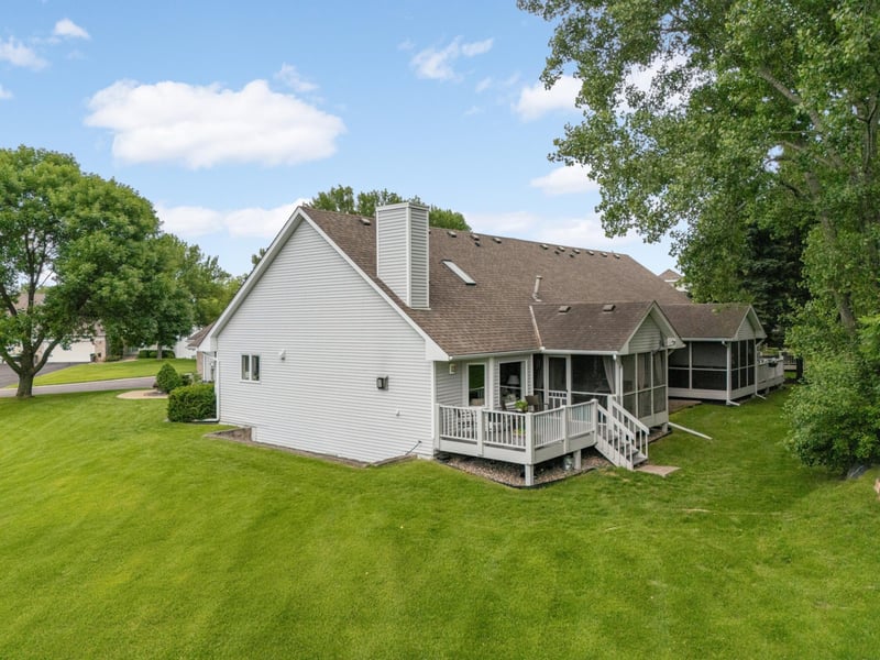 19460 Waterford Ct, Excelsior, MN 55331