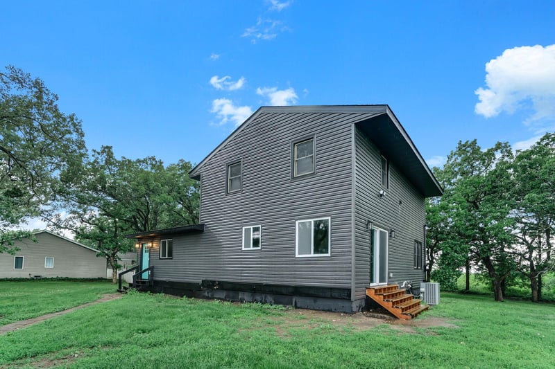 201 Norwood Dr, Big Lake, MN 55309