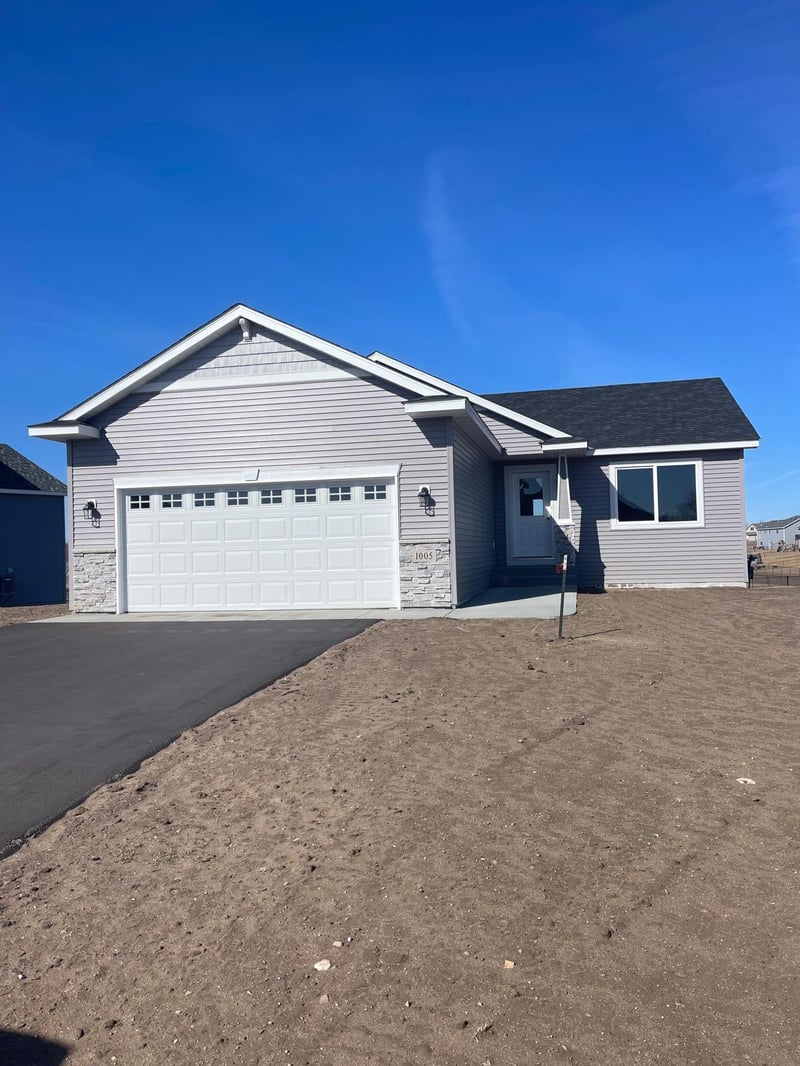 23071 Turquoise St, Saint Augusta, MN 56301