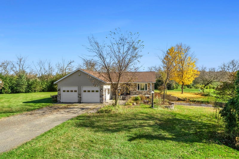 1048 85th Ave, Amery, WI 54001