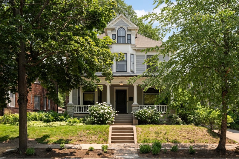 2417 Colfax Ave S, Minneapolis, MN 55405