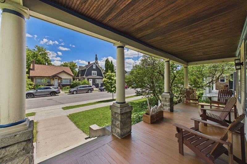 3232 Hennepin Ave, Minneapolis, MN 55408