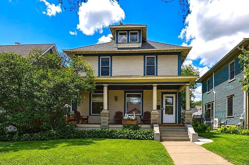 3232 Hennepin Ave, Minneapolis, MN 55408