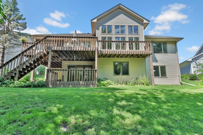 8113 Jewel Ave S, Cottage Grove, MN 55016