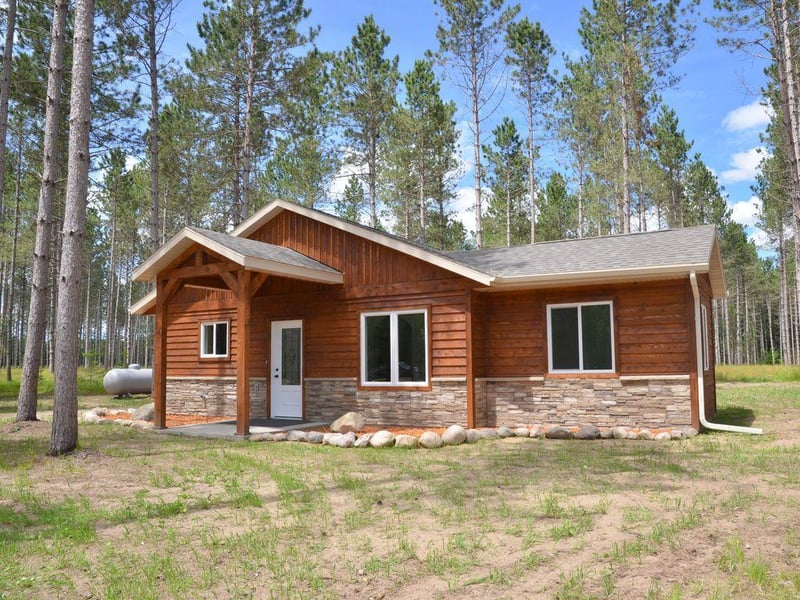 23386 Sleepy Hollow Ct, Sebeka, MN 56477