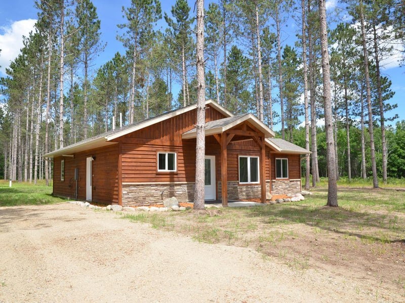 23386 Sleepy Hollow Ct, Sebeka, MN 56477