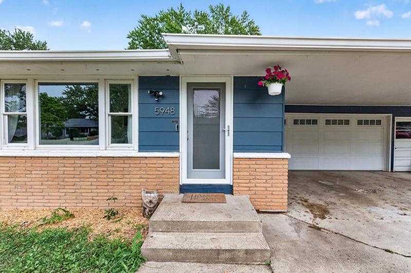 5948 Cavell Ave N, New Hope, MN 55428
