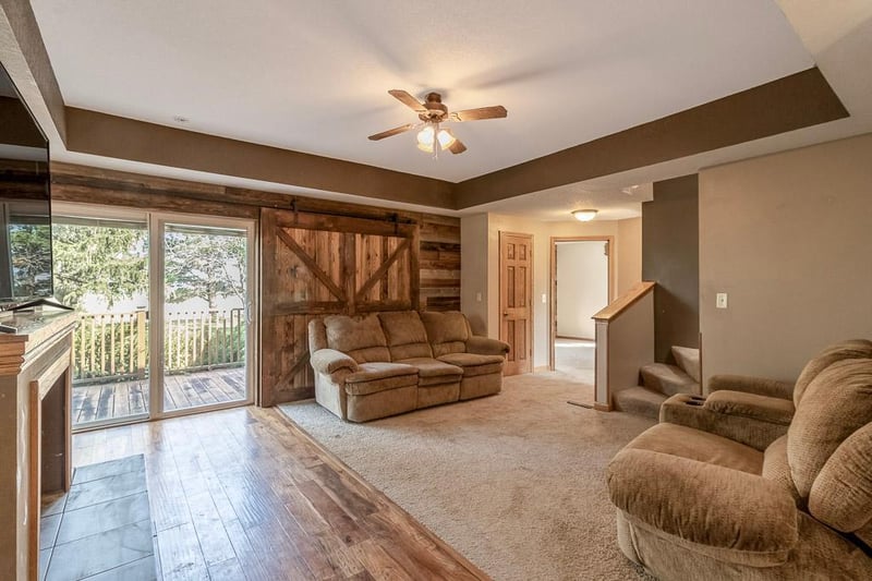 31749 570th Ave, Waltham, MN 55982