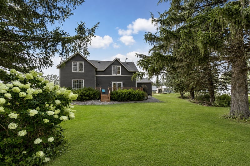 31749 570th Ave, Waltham, MN 55982