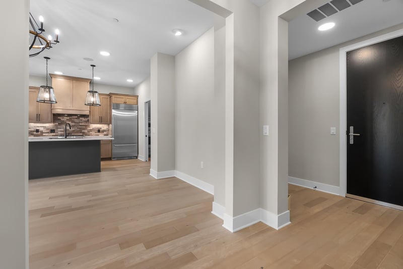 1 Hill Farm Rd #111, North Oaks, MN 55127