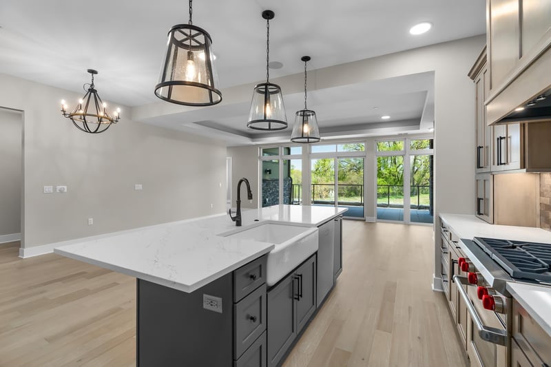 1 Hill Farm Rd #111, North Oaks, MN 55127
