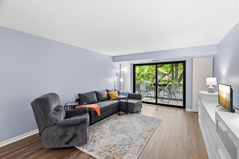 3131 Excelsior Blvd #211, Minneapolis, MN 55416