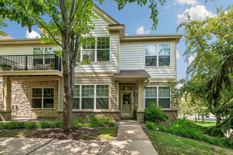 8292 Labont Way #106, Eden Prairie, MN 55344