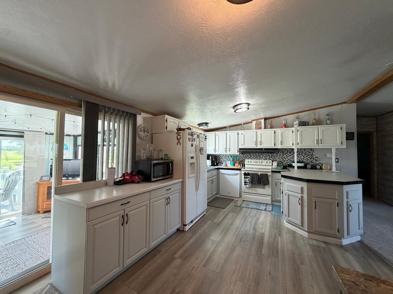 26790 County Road 15, Roseau, MN 56751