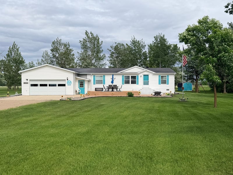 26790 County Road 15, Roseau, MN 56751