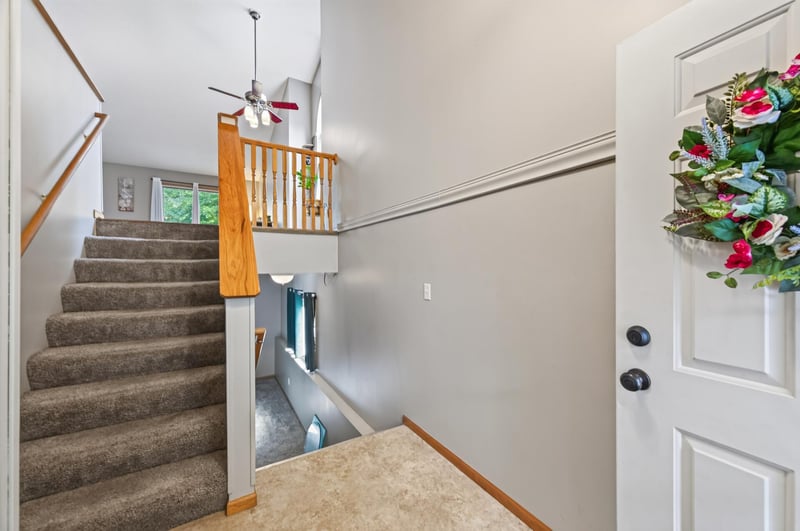 889 125th Dr NE, Blaine, MN 55434