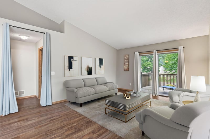 889 125th Dr NE, Blaine, MN 55434