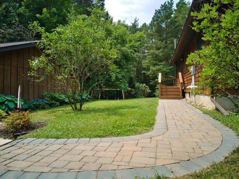 26137 Aspen Dr, Bovey, MN 55709