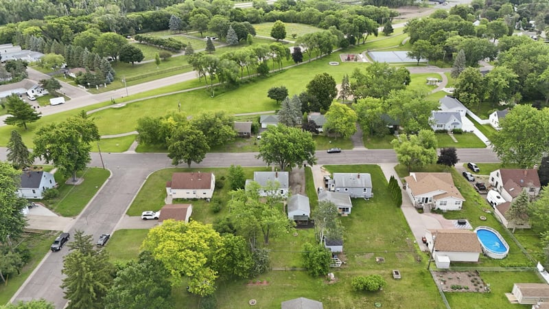 909 Selby Ave, Saint Paul Park, MN 55071
