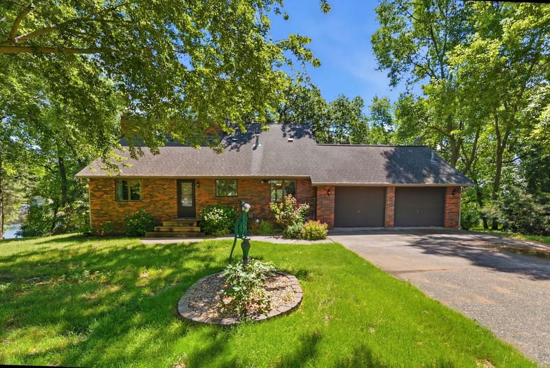 40077 Sauk Lake Rd, Sauk Centre, MN 56378