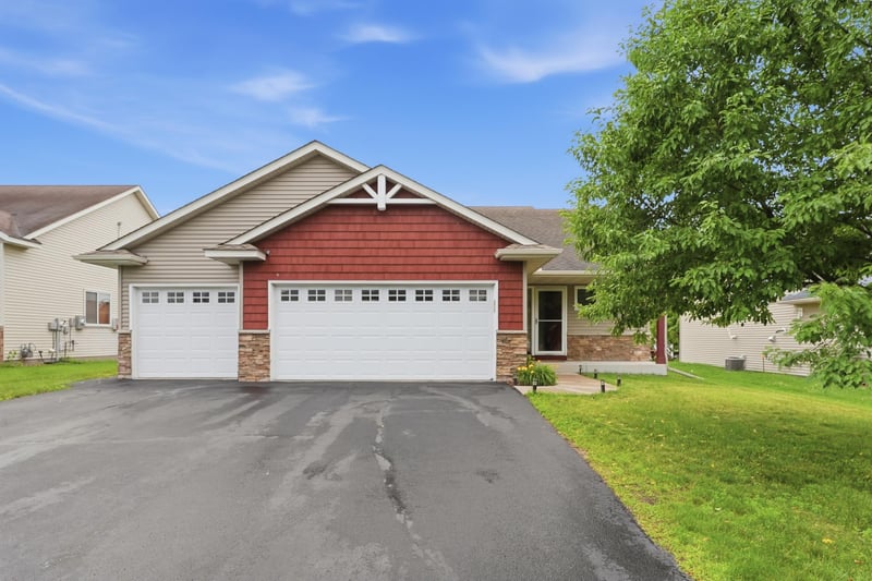 182 Ardennes Ave NE, Shakopee, MN 55379
