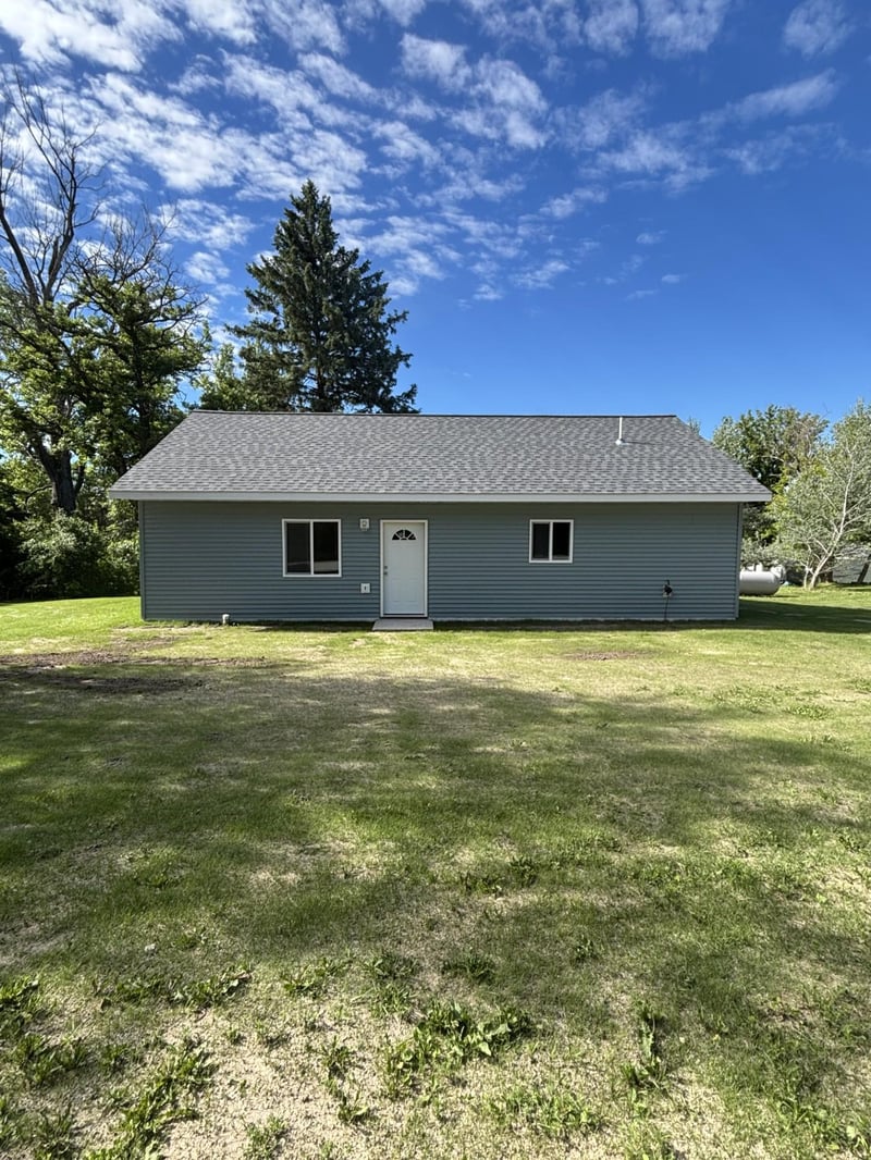 125 2nd St SW, Akeley, MN 56433