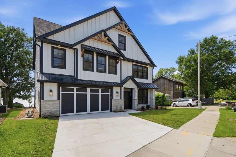 2523 Spring Lake Rd SW, Prior Lake, MN 55379