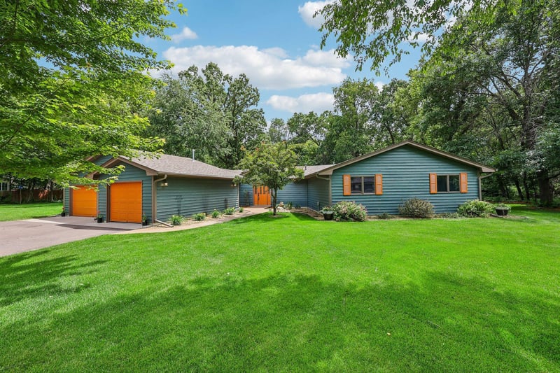 38295 Golf Ave, North Branch, MN 55056