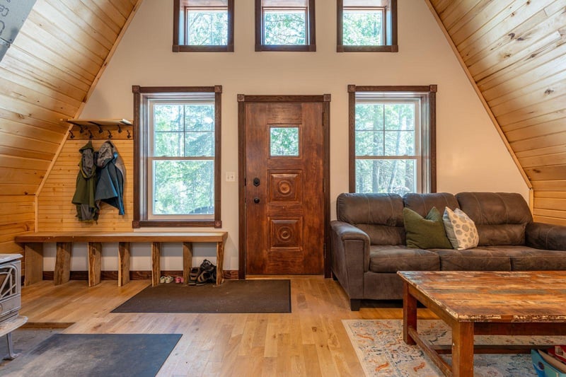 1728 Maple St, Ely, MN 55731