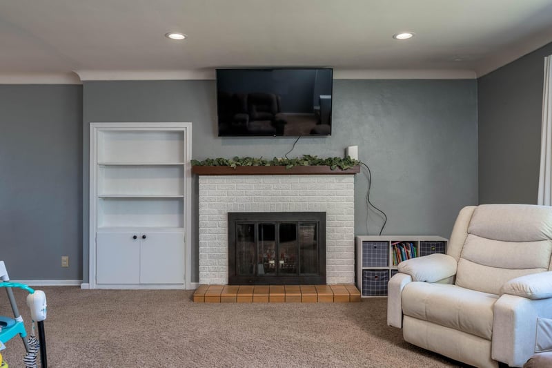 611 S Broadway St, New Ulm, MN 56073