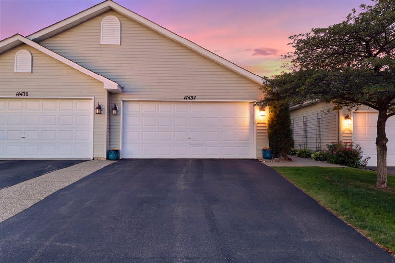 14434 Edgewood Ave, Savage, MN 55378