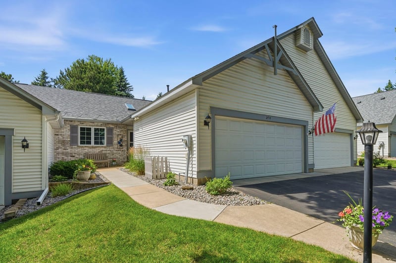 2714 Lake Court Dr #100, Mounds View, MN 55112