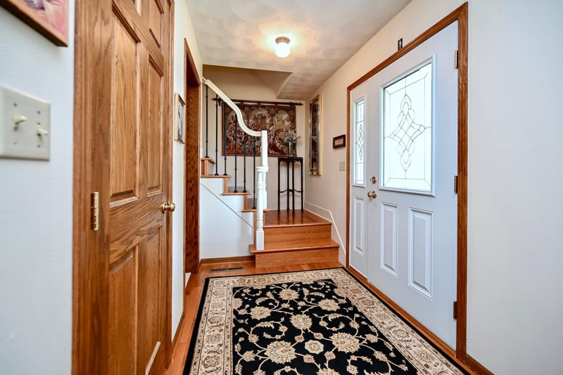 1617 Circle Dr, Winona, MN 55987