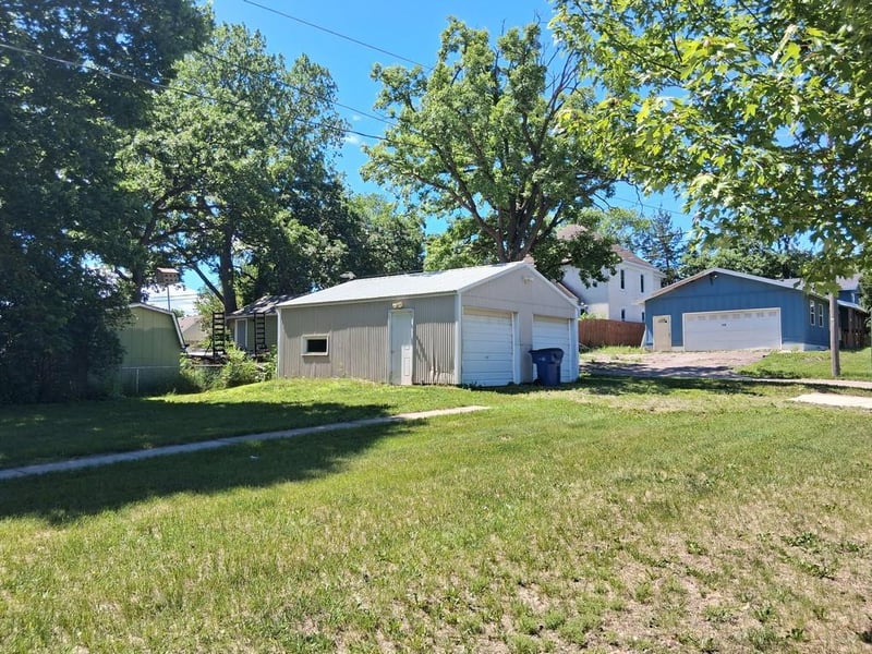 535 5th Ave NE, Saint Cloud, MN 56304