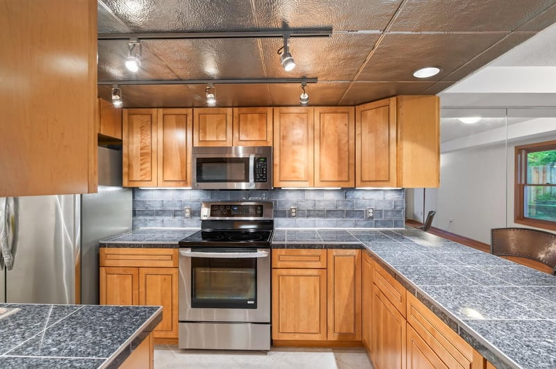 18661 Clear View Ct, Minnetonka, MN 55345