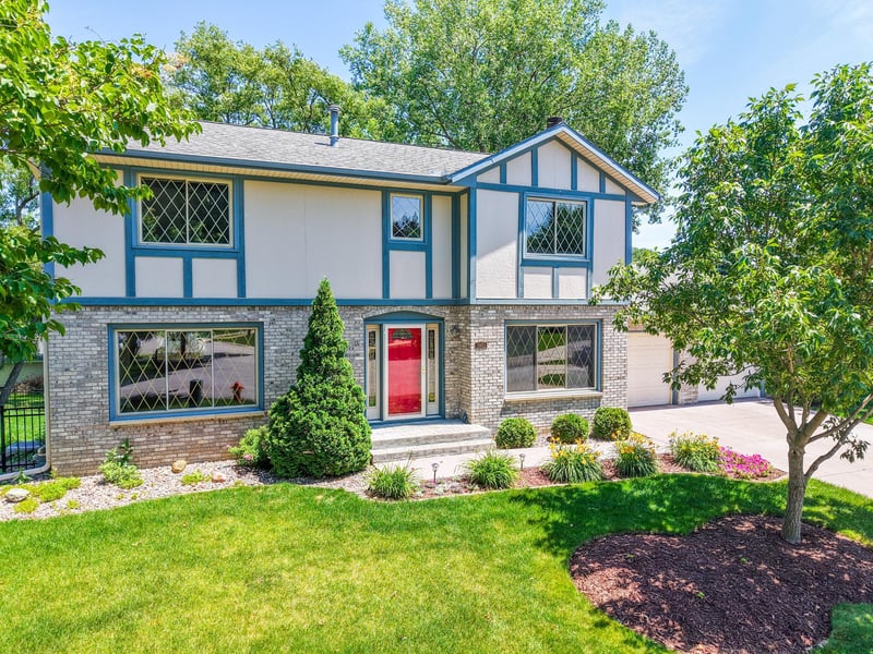3851 Newport Ln NW, Rochester, MN 55901