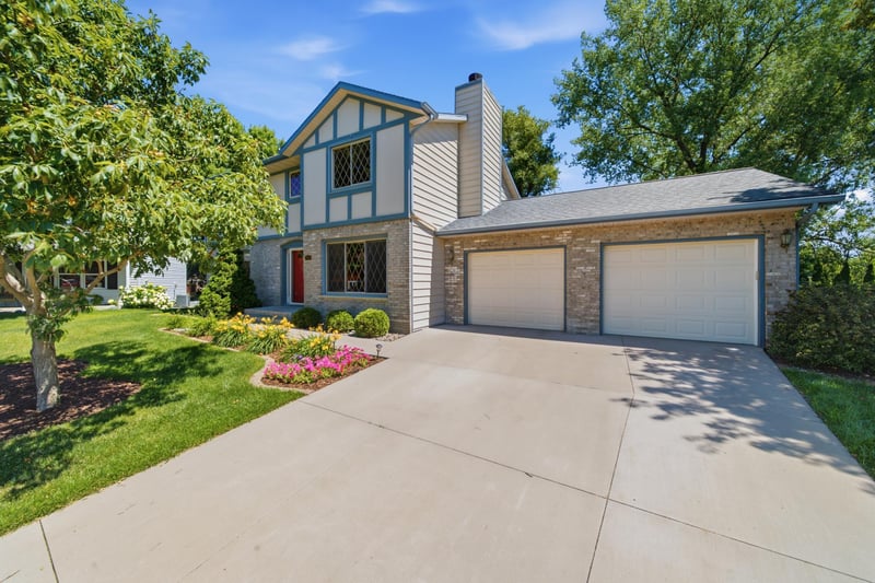 3851 Newport Ln NW, Rochester, MN 55901