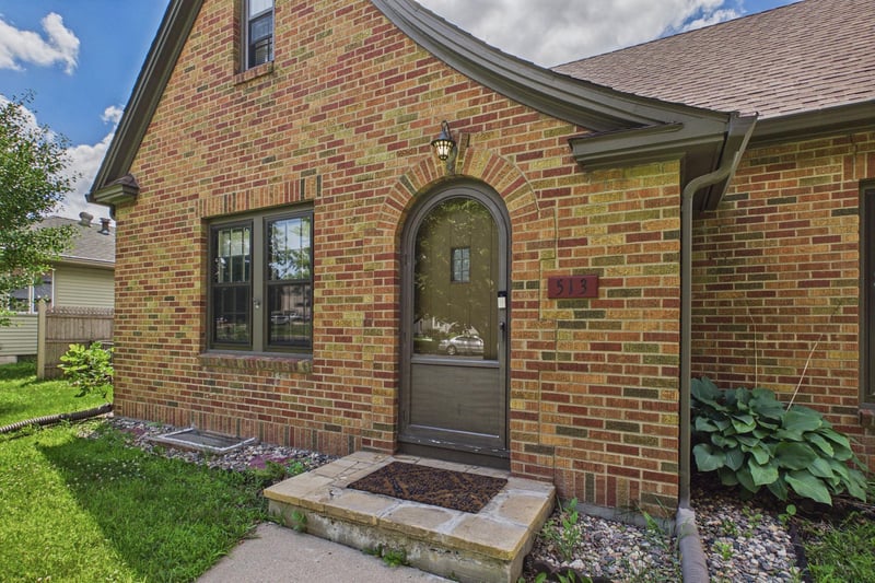 513 5th St, Gaylord, MN 55334