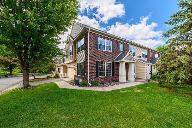 12125 Vermillion St NE #E, Blaine, MN 55449