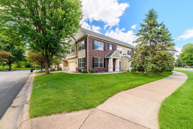 12125 Vermillion St NE #E, Blaine, MN 55449