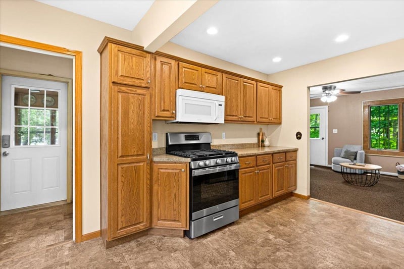 2125 Swan Lake Rd, Duluth, MN 55811