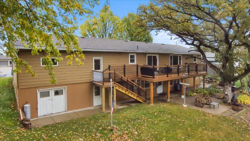20611 Becker Lake Cir, Richmond, MN 56368
